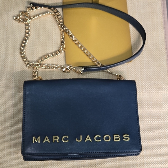 Marc Jacobs Blue Crossbody Bag with Gold Chain - Picture 11 of 16